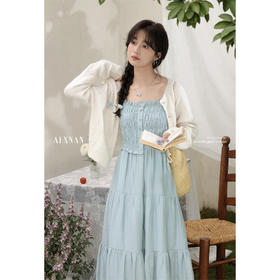 鹿向南「筠雾微风」气质吊带连衣裙女2025新款夏无袖收腰长裙J12503LYQ