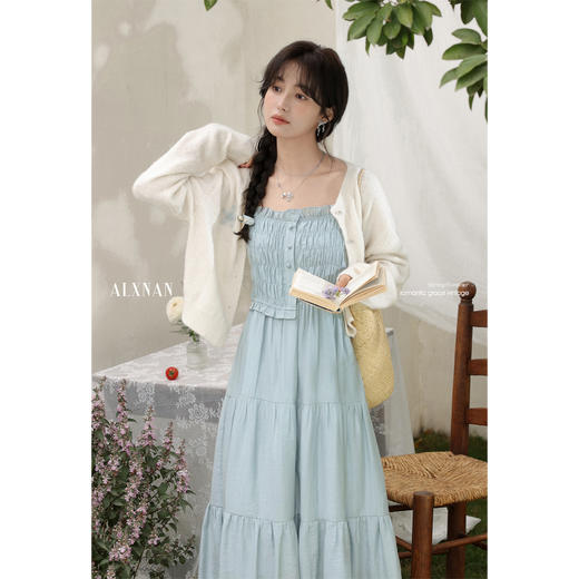 鹿向南「筠雾微风」气质吊带连衣裙女2025新款夏无袖收腰长裙J12503LYQ 商品图0