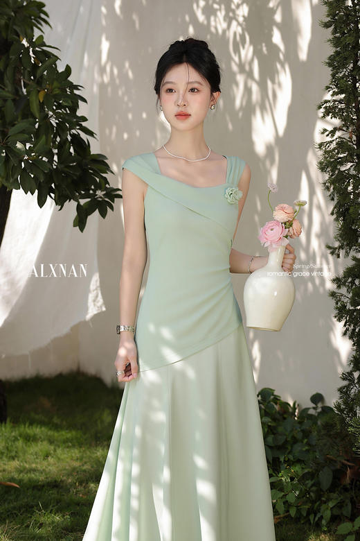 鹿向南「茶茉次方」法式浅绿色吊带连衣裙女夏季收腰显瘦气质裙子DYL661765 商品图5
