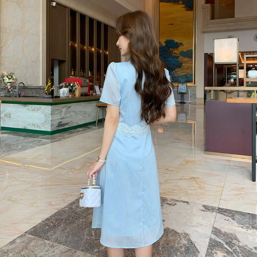 奢姿大码女装2025夏季新款胖妹妹时尚减龄V领蕾丝拼接短袖连衣裙9952835004【1】 商品图3