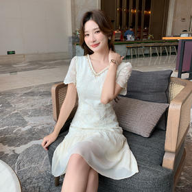 奢姿大码女装夏季减龄荷叶边拼接连衣裙胖妹妹时尚V领裙子9952890553