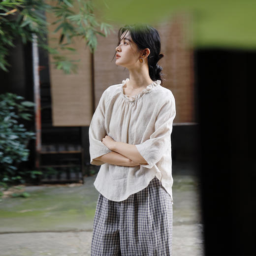 绽放409朵/【莫兰迪系列】色织亚麻小方格高支雨露耳领毛边套头小衫女 商品图2