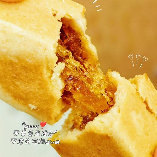 凤梨果肉🍍凤梨酥  保留了最原汁原味的好口感   大人小孩都爱，私房的配方，工厂的价格，拥有一众忠实粉丝，嘴巴吃过就知道～ 商品图0