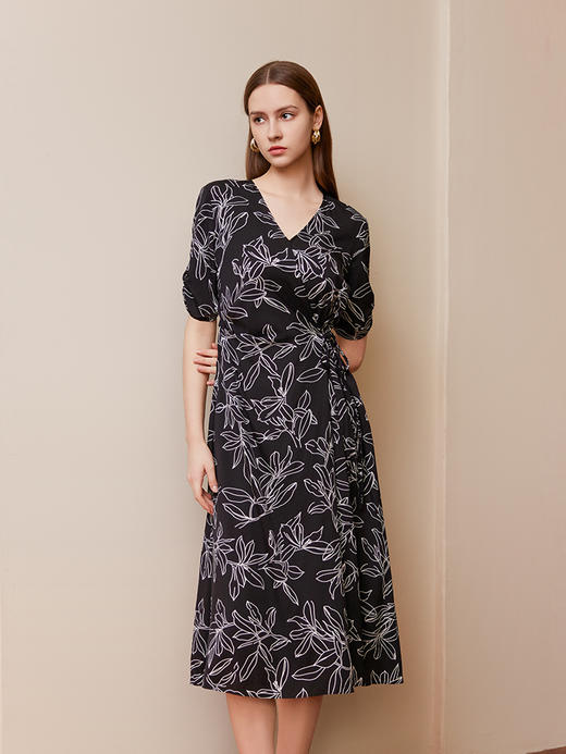 【V领系带真丝裙】25年夏季新品女士印花中长款系带收腰显瘦连衣裙 商品图2