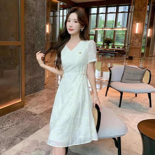 奢姿大码女装2026夏季减龄绣花连衣裙胖妹妹蝴蝶结绑带时尚裙子9952822191 商品图4