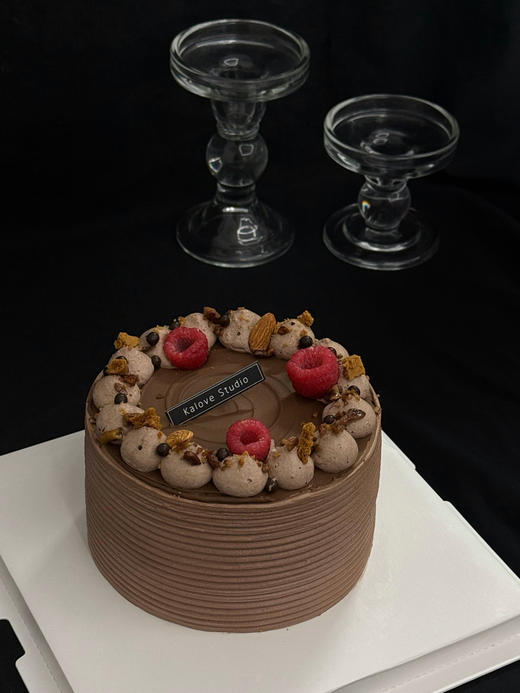 法芙娜巧克力榛果生日简约高级蛋糕 商品图0