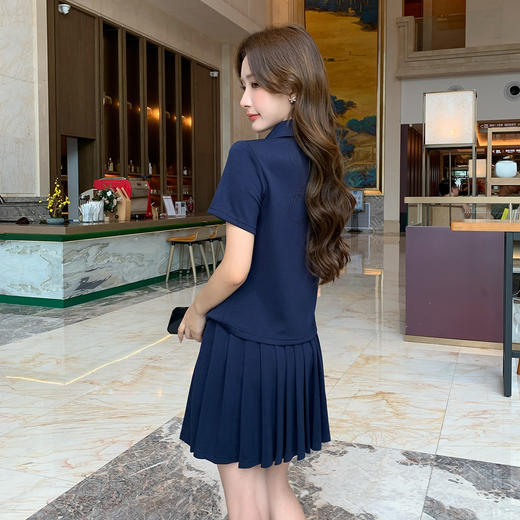 奢姿大码女装2025夏季新款胖妹妹轻奢优雅翻领学院风时尚运动套装9952969843 商品图3