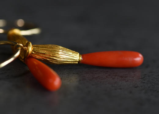 沙丁珊瑚水滴银鎏金耳环 商品图2