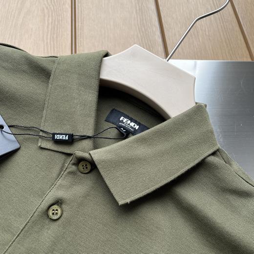 点此购买 芬迪夏季男士双F压花简标休闲短袖POLO衫 md 324167 商品图11