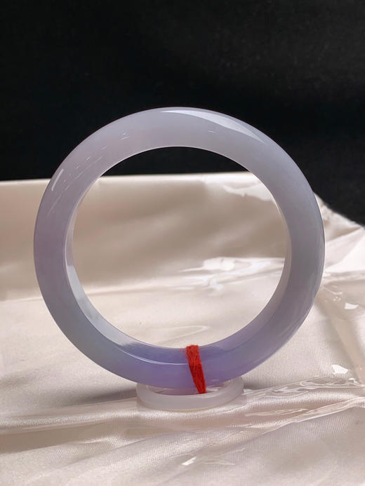 620478，59.5圈口，糯冰飘紫正圈平安镯，淡紫底飘一截浓紫色，种老水足 商品图3