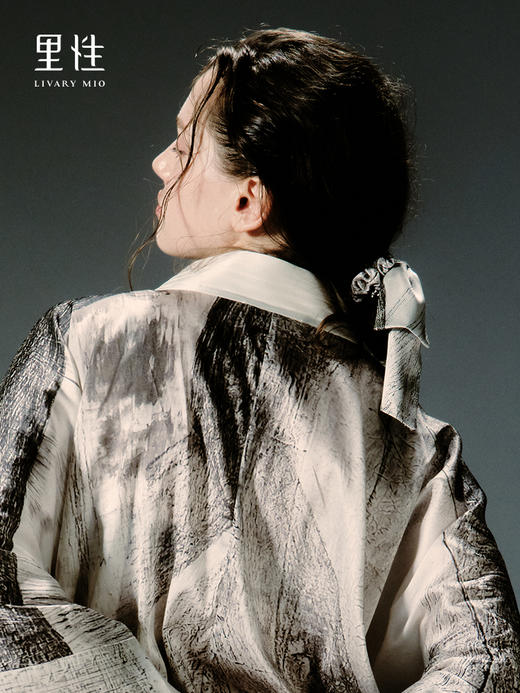里性 LIVARY MIO 艺术家杨婉联名限定礼盒发圈真丝发圈日夜套装 商品图1