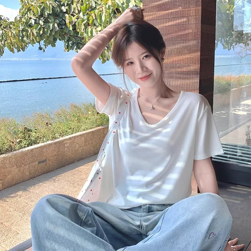 （鹅蛋领短袖T恤59元2件限时秒杀！拍2立减！时尚的尽头是极简风）短袖女t恤夏季2025新款V领宽松慵懒风大领口显瘦上衣