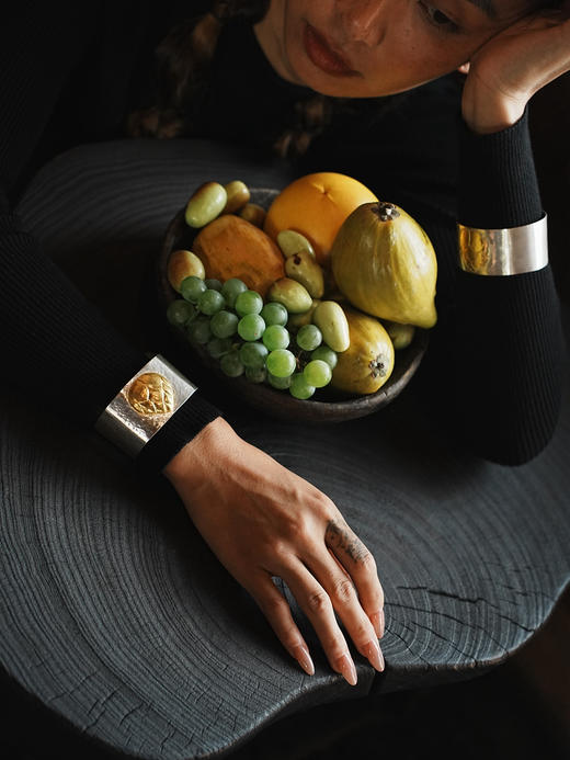 尼泊尔贴金银莲花手镯（方形） 商品图1