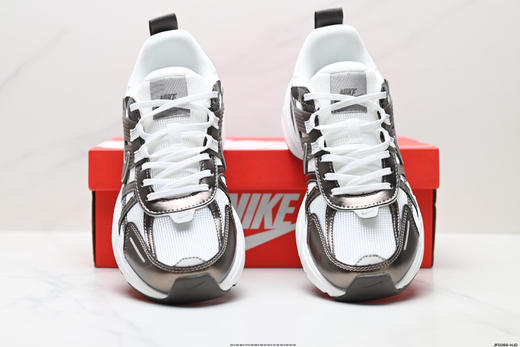 耐克NIKE V2K RUN复古休闲运动跑步鞋HV6416-200男女鞋 商品图6