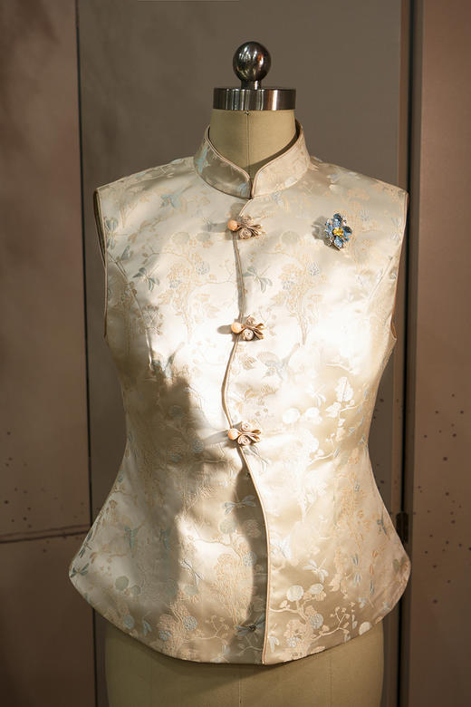 19周年满赠礼品#松石绿花朵胸针,流光溢彩的闪,磁铁吸扣不伤衣,更美丽~ 商品图8