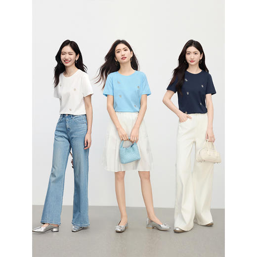 【周末秒杀】熙世界清新百搭休闲T恤散点刺绣25夏季新款女微弹舒适短袖70棉T 商品图1
