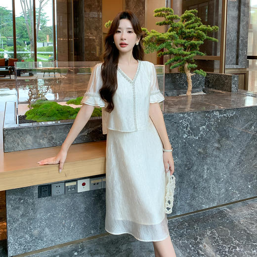 奢姿大码女装2026夏季减龄荷叶袖V领连衣裙胖妹妹假两件拼接裙子9952869846 商品图2