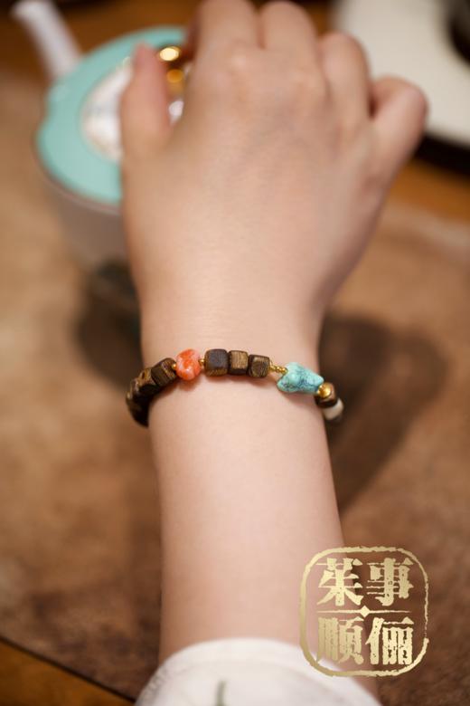 【茱事顺俪】18k金沉香绿松手链 商品图0