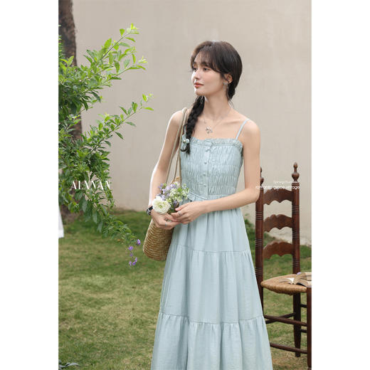 鹿向南「筠雾微风」气质吊带连衣裙女2025新款夏无袖收腰长裙J12503LYQ 商品图4