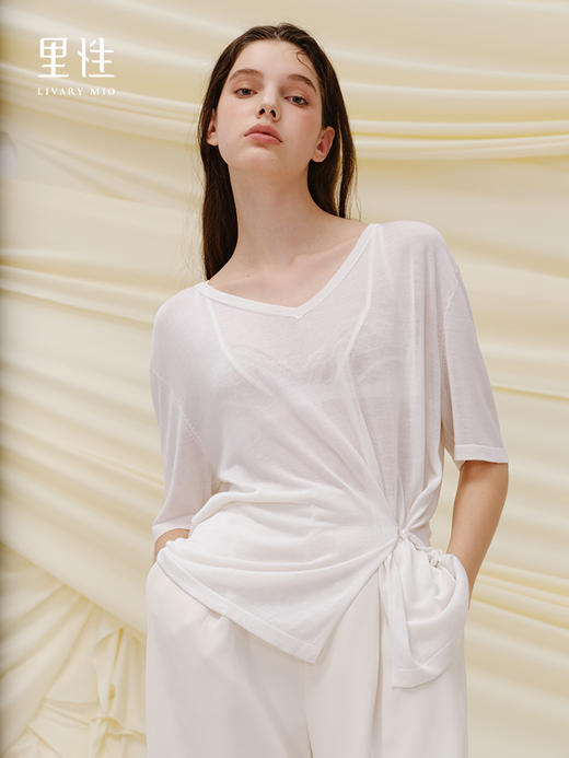 里性 LIVARY MIO 似水-Watery V领半透真丝针织T恤不规则下摆短袖 商品图0