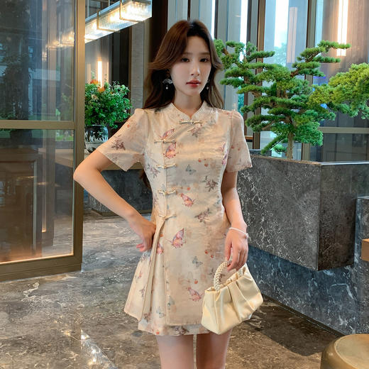 【清仓超15天不保价】奢姿大码女装2025夏季短袖新中式改良旗袍蝴蝶印花上衣短裤两件套9952953448【1】 商品图4
