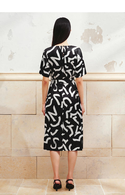 【奥莱季专区】恩裳INSUN女装连衣裙9C64205260 商品图3