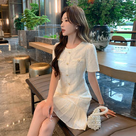 奢姿大码女装2026夏季优雅圆领刺绣连衣裙胖妹妹珍珠纽扣设计裙子9952890600