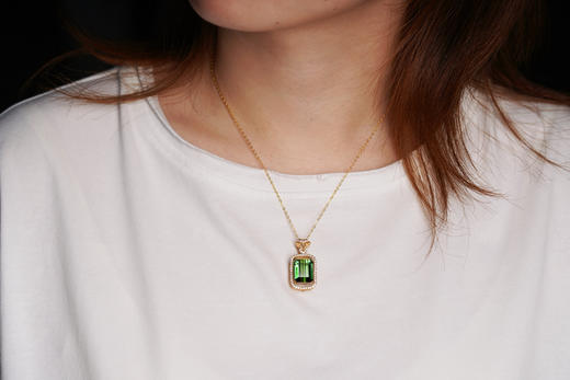 8.69ct收藏级绿碧玺 商品图4