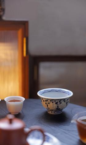 【怀宣临古】堆雕缠枝莲大压手杯 满容约140cc