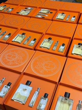 爱马仕 大地三件礼盒套装 淡香水100ml 香水15ml 沐浴露40ml 大盒橙色盒