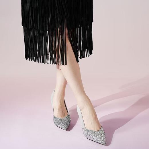 【云粉节】BF楼westory25秋季新款尖头V口拼接高跟鞋 商品图1