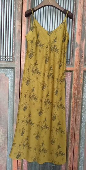 盛唐牡丹| 文竹醋酸吊带裙