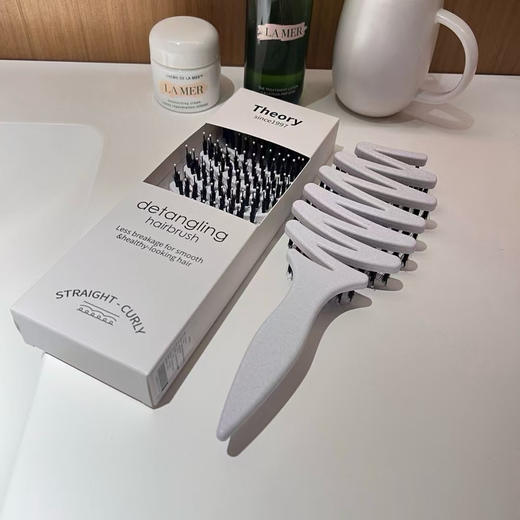 原单正品 Theory新升级猪鬃护发梳按摩头皮梳子家用便携梳可水洗礼盒
Size尺寸：25cm
Fabric材料：pp➕麦秸杆（可降解环保料）/野生猪鬃毛
原价69.9欧 商品图11