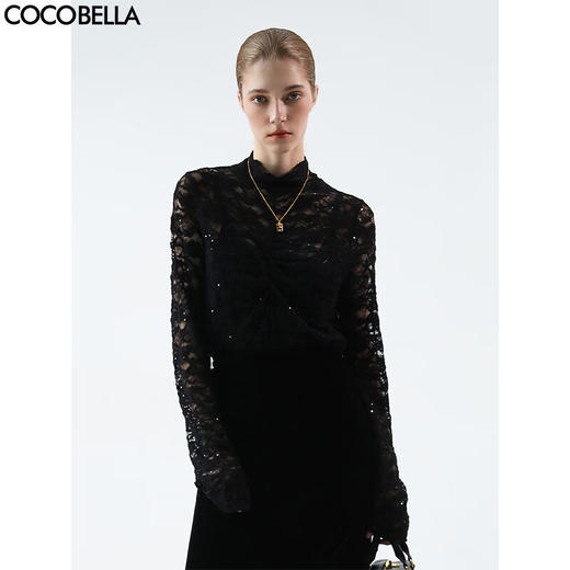 COCOBELLA精致女人味亮片植绒蕾丝衫半高领优雅打底衫LC7027-2 商品图0