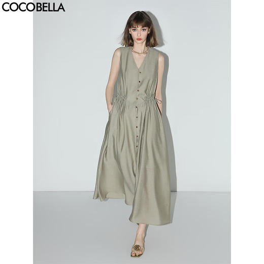 COCOBELLA气质通勤V领无袖连衣裙夏玉石扣抽绳背心裙FR7008-2 商品图0