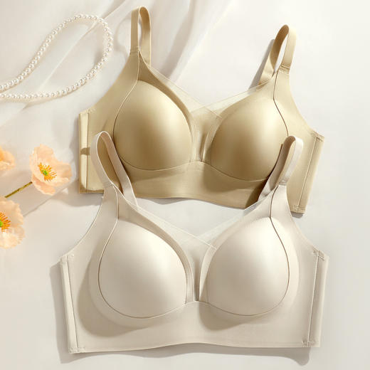 琉璃辰光 舒适文胸(VIP)【双重反重力提拉】缎面无痕收副乳防下垂薄款大胸显小文胸 商品图6