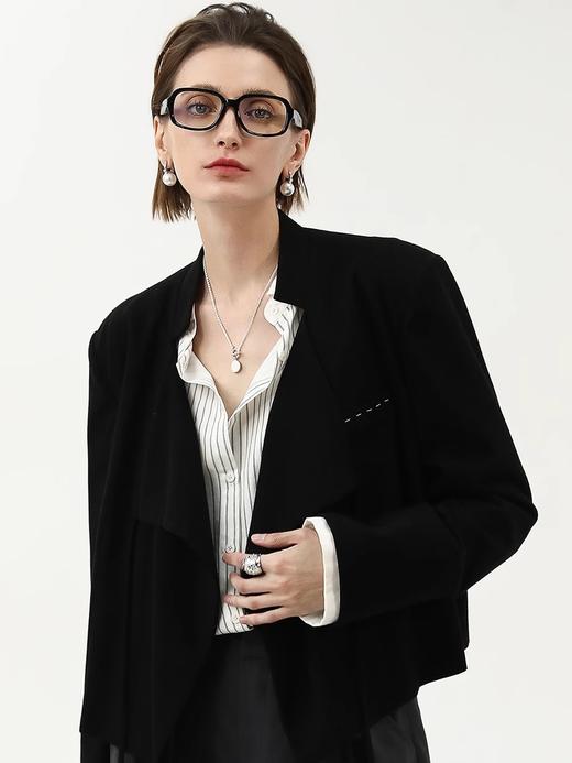 【限时特惠】COCOBELLA设计师款手缝装饰线西装可脱卸撞色袖假两件西服SI3019 商品图0