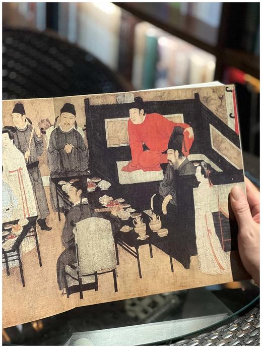 最美中国画精华本：《春江新雨：宋代绘画》，精装，12开，李子儒著，西泠印社2025年6月一版一印，408页，定价468，售价368元。 商品图2