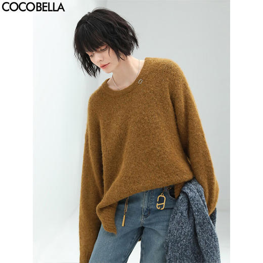 【专属秒杀】COCOBELLA金属LOGO软糯毛衣女保暖美拉德穿搭松弛感针织衫MZ551-2 商品图0