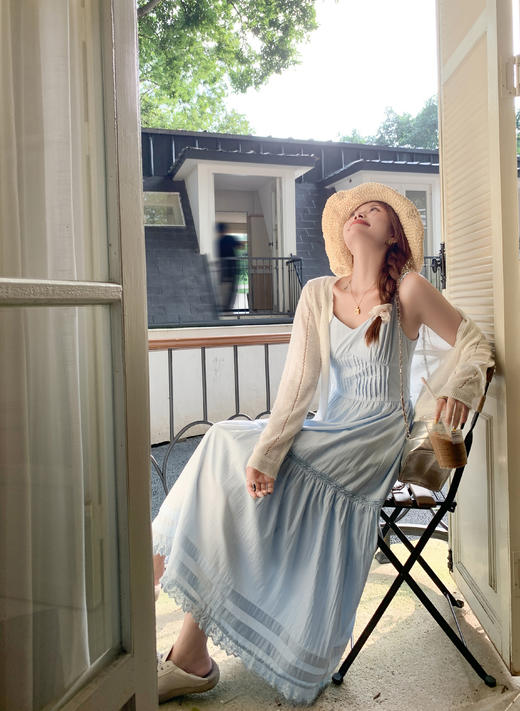 【折后再享2件88折】最后一波现货！V领吊带连衣裙 日常229.99/件 立减80 秒杀149.99/件！！ 商品图5