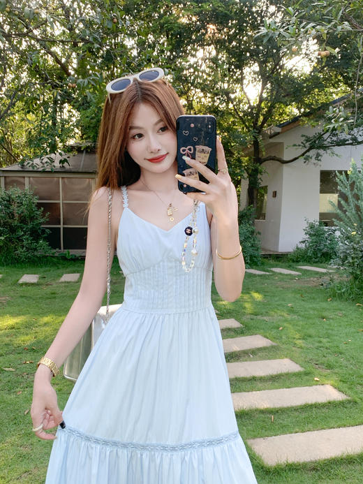 【折后再享2件88折】最后一波现货！V领吊带连衣裙 日常229.99/件 立减80 秒杀149.99/件！！ 商品图10