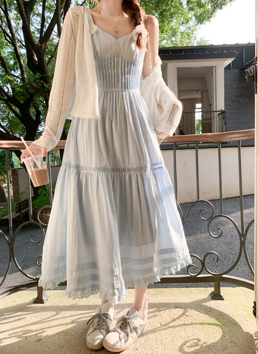 【折后再享2件88折】最后一波现货！V领吊带连衣裙 日常229.99/件 立减80 秒杀149.99/件！！ 商品图6