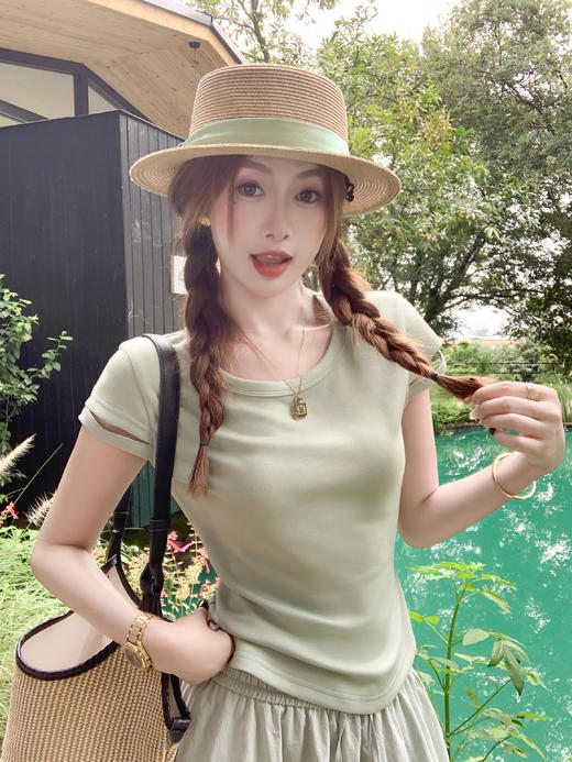 <曾小咸推荐>修身短袖T恤 日常89.99 立减50 秒杀39.99！花苞半身裙 日常189.99 立减100 秒杀89.99！ 商品图9