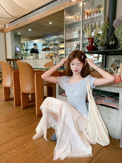 <曾小咸推荐>现货秒杀！卖完不补 ！微信打折价！花朵吊带斜肩T恤 日常99.99/件 立减50 秒杀49.99/件！！ 商品图4