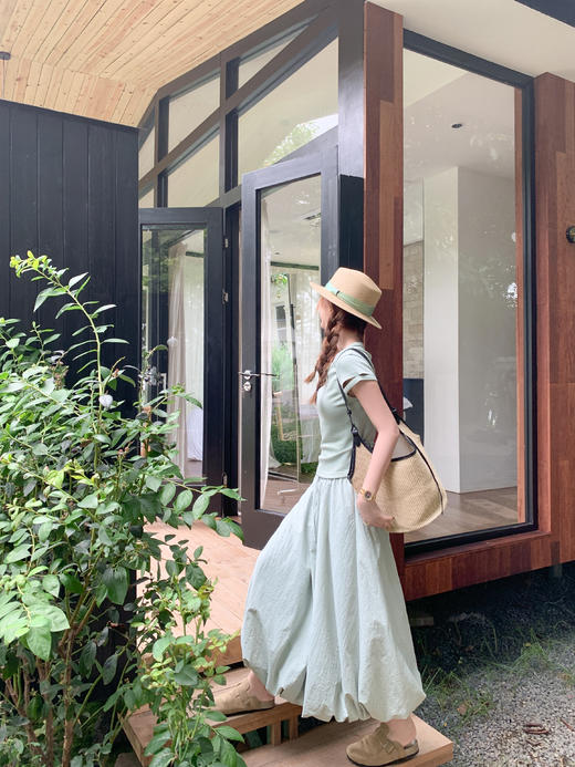 <曾小咸推荐>修身短袖T恤 日常89.99 立减50 秒杀39.99！花苞半身裙 日常189.99 立减100 秒杀89.99！ 商品图7