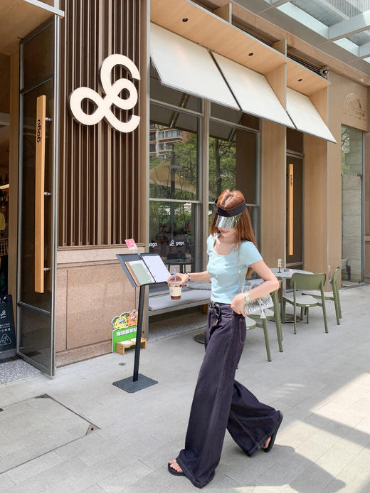 【99元任选2件】微信打折价！薄荷绿方领修身短款T 商品图12