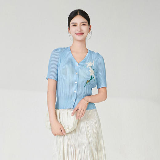 「自」全新升级【铂金会员183/天猫249/差价66】(53739)洛诗琳气质褶皱T恤2025夏季时尚薄款印花百搭温柔风短袖开衫 商品图0