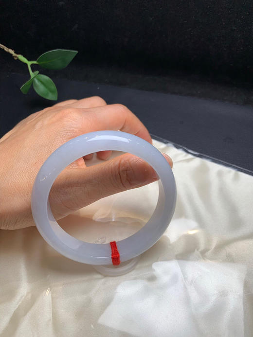 620485，58.8淡紫底手镯，整圈带淡淡的紫底，细腻清爽 商品图5