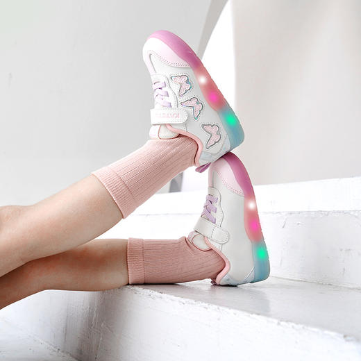 卡特兔儿童板鞋男童2025秋季新款幼儿园灯鞋闪灯鞋女童宝宝童鞋 商品图3