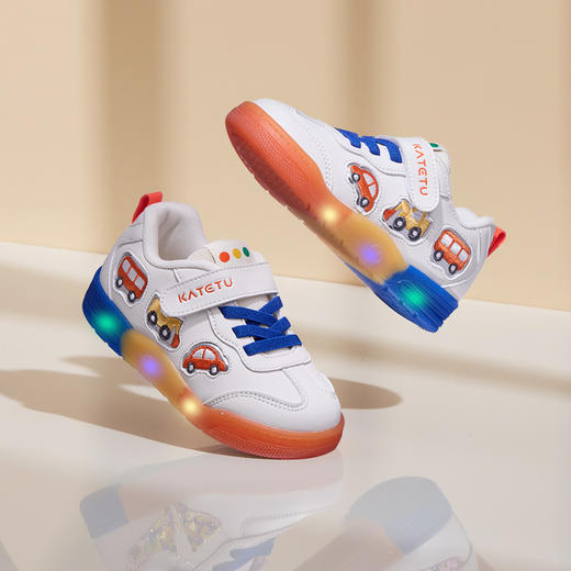 卡特兔儿童板鞋男童2025秋季新款幼儿园灯鞋闪灯鞋女童宝宝童鞋 商品图0